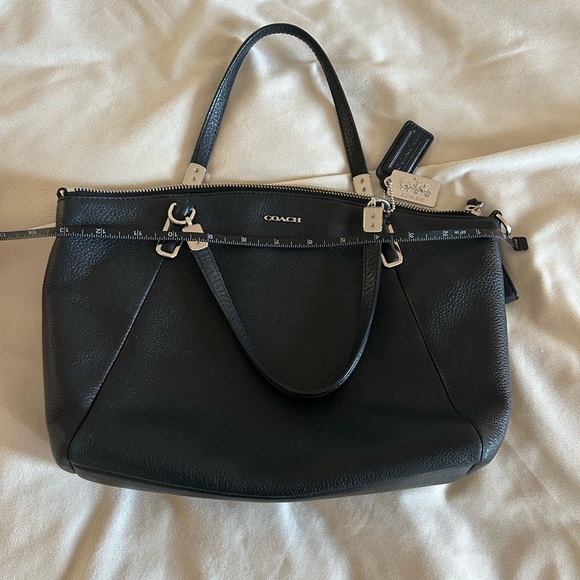 Coach Black Leather Shoulder Bag - Picture 5 of 8